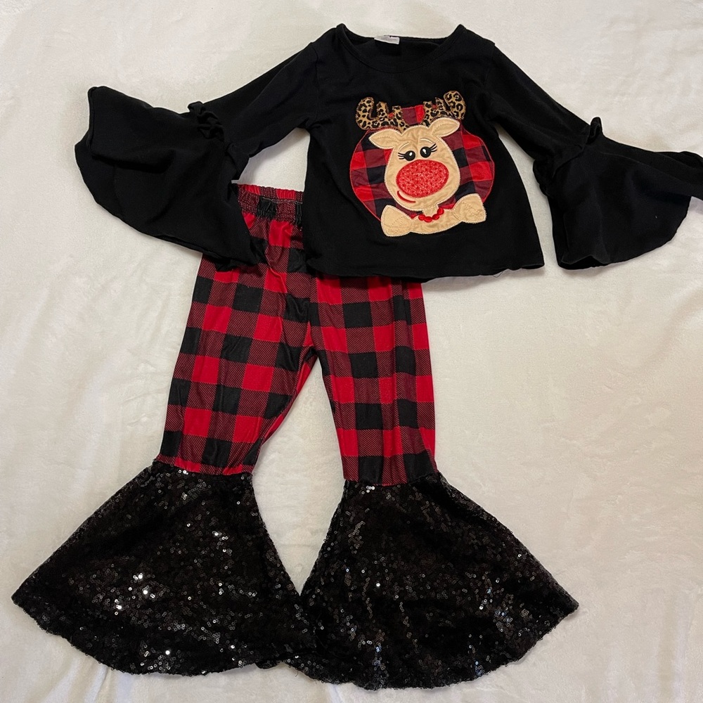 Sparkle in pink Reindeer outfit